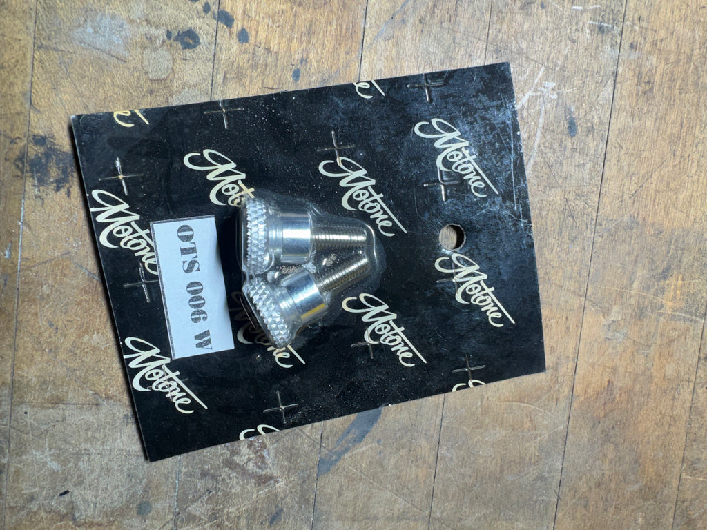 Motone Quick Release Aluminium Side Panel Bolts - Polished