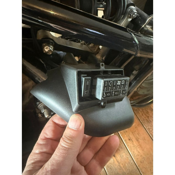 Motone Apex Airbox Delete for Triumph Bobber