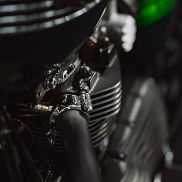 Motone Stealth Exhaust Clamps for LC Triumph