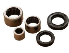 Motone Clutch side engine casing bearing Seal Kit LC Triumph